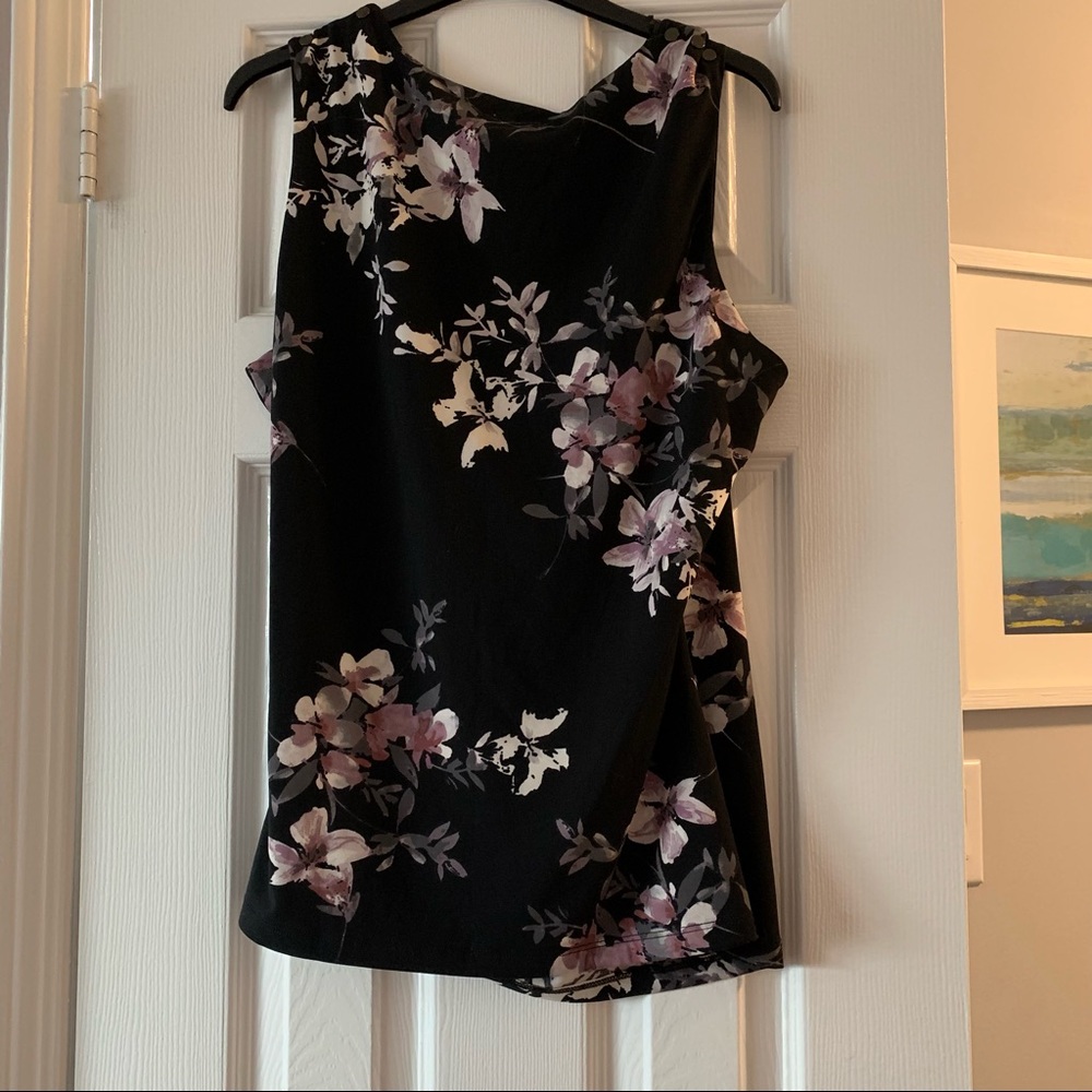Le Chateau Black Floral Sleeves Knit Wrap Top - Picture 5 of 11
